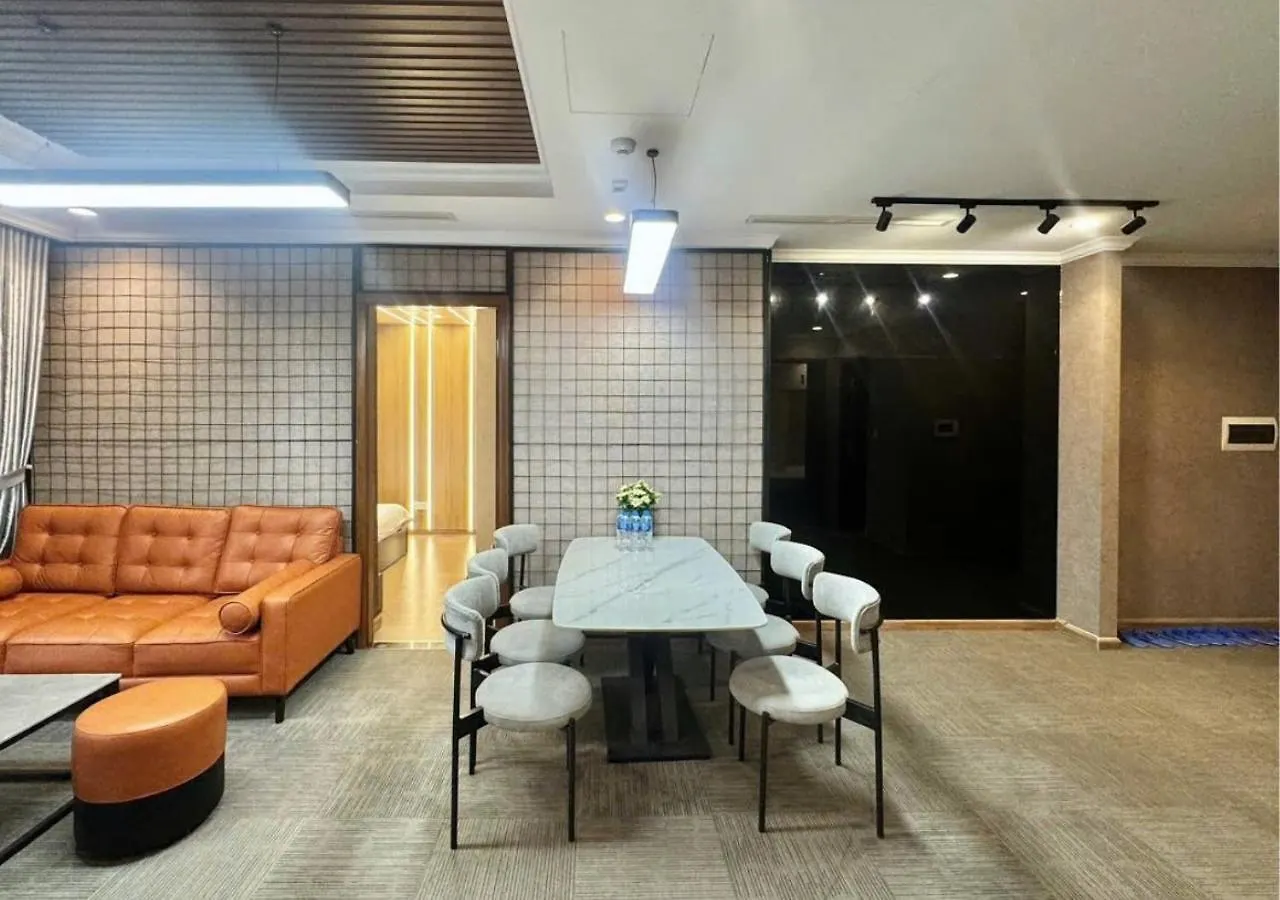 Apartment Mochi - Vinhomes Central Park Ho Chi Minh City